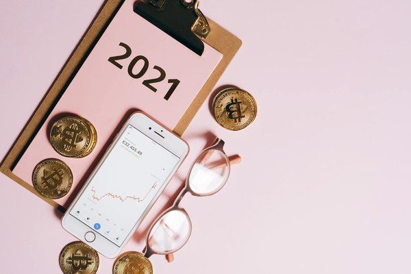 Comparaison entre crédit à court terme et crédit à long terme : Lequel choisir ?